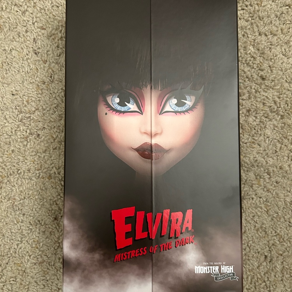 Elvira Doll : monster high Mattel Elvira doll collectors